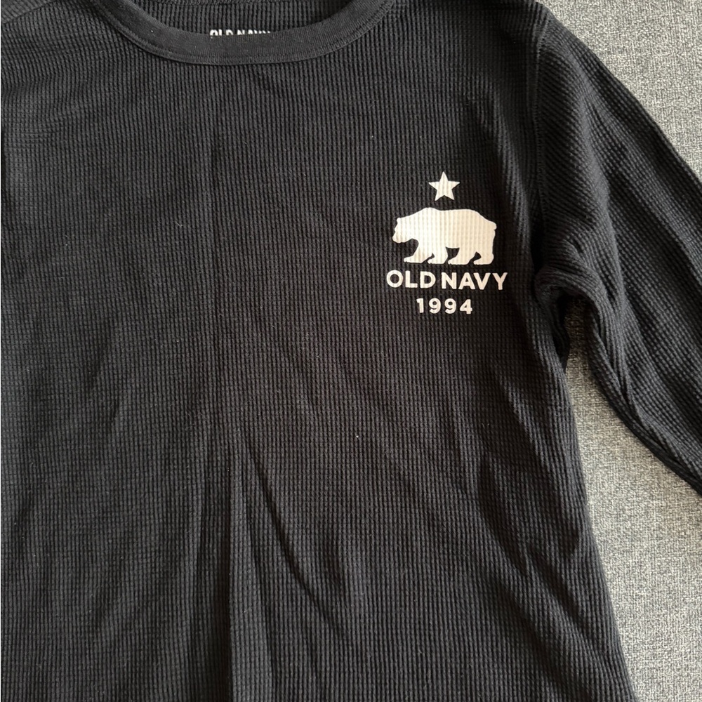 Old Navy Kids black Long Sleeve Tee - Picture 2 of 4